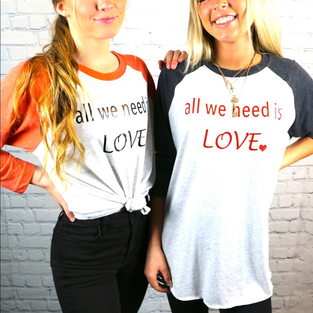 All we need is 🖤 Grapgic Raglan Tees - Picture 3 of 7